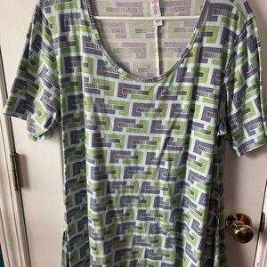 LuLaRoe Green and Gray Geometric Top